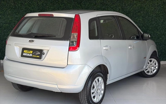 imagem-https://www.socarrao.com.br/sc-vehicle-images-prod/936282/1779490007395-7862390_5_B_2ae55f7a73.jpeg