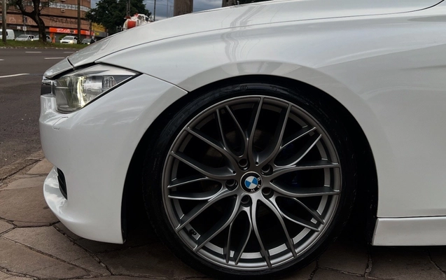 imagem-https://www.socarrao.com.br/sc-vehicle-images-prod/936507/1773750594258-ODNCOTQ3NTQtQ0MwMy00NDcxLUEyRkItRTYxRTlERDM2ODI2LkpQRw.JPG