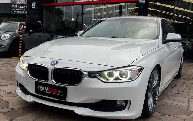 imagem-https://www.socarrao.com.br/sc-vehicle-images-prod/936507/1773750594954-ODlGNUI1NkEtQzg5Qi00NjZBLTkzNTAtMTkxQTQ5NUZDRDY1LkpQRw.JPG