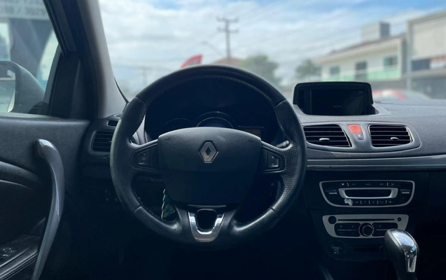 imagem-https://www.socarrao.com.br/sc-vehicle-images-prod/936674/1773752349344-d62e58a74f184d35b3f49f581d39d11e_1773751879655.jpeg