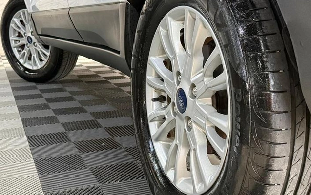 imagem-https://www.socarrao.com.br/sc-vehicle-images-prod/936684/1786728861945-7822813_4_B_f672b7373b.jpeg
