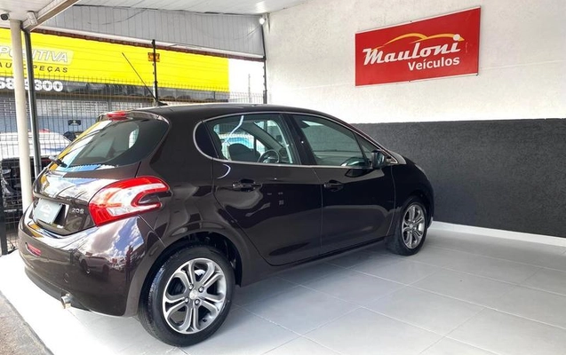 imagem-https://www.socarrao.com.br/sc-vehicle-images-prod/936804/1790011739715-7846496_28_B_56ea147d91.jpeg
