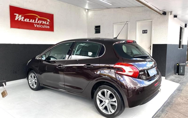 imagem-https://www.socarrao.com.br/sc-vehicle-images-prod/936804/1790011739718-7846496_32_B_beafb00029.jpeg