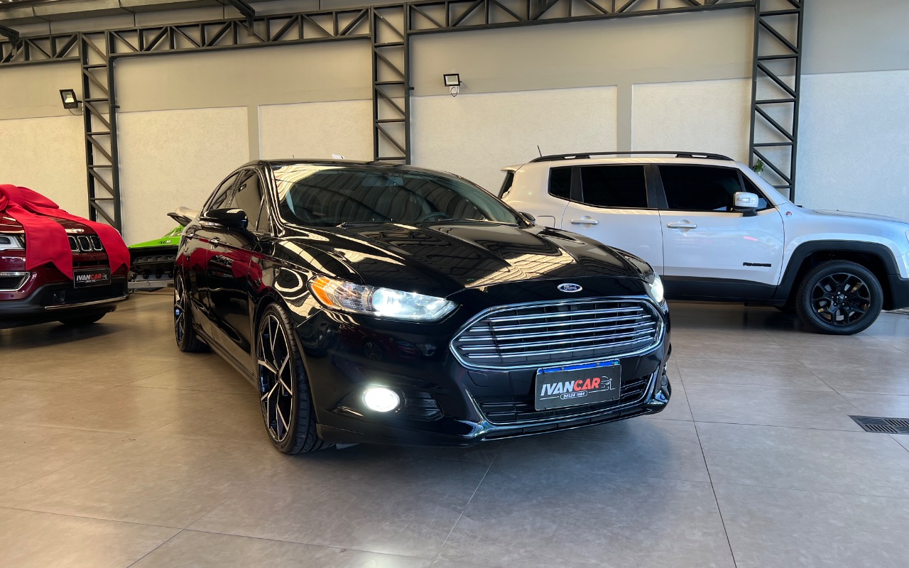 Ford Fusion Titanium 2.0 GTDI Eco. Fwd Aut. na cor Preto no Porto Alegre / RS - 937061