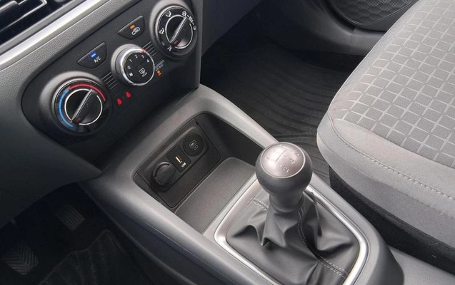 imagem-https://www.socarrao.com.br/sc-vehicle-images-prod/937366/1789674503549-7898402_14_B_4a69ec2f66.jpeg