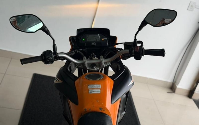 imagem-https://www.socarrao.com.br/sc-vehicle-images-prod/937431/1773778171993-7902788_5_B_643a779d32.jpeg
