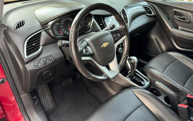 imagem-https://www.socarrao.com.br/sc-vehicle-images-prod/937580/1773758406068-V2hhdHNBcHAgSW1hZ2UgMjAyNi0wMy0xNyBhdCAxMC4yMy40NS5qcGVn.jpeg