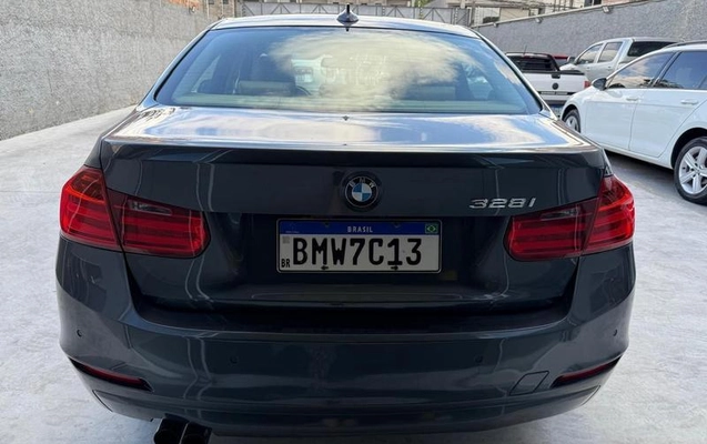 imagem-https://www.socarrao.com.br/sc-vehicle-images-prod/9376/1776171690198-7614187_7_B_f00643ad3f.jpeg