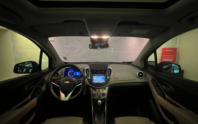 imagem-https://www.socarrao.com.br/sc-vehicle-images-prod/937634/1789584475944-6166058_6_B_a020d87430.jpeg