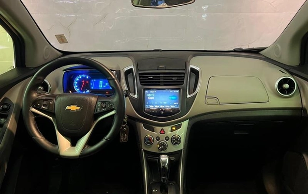 imagem-https://www.socarrao.com.br/sc-vehicle-images-prod/937634/1789584475945-6166058_6_B_9c471b673c.jpeg