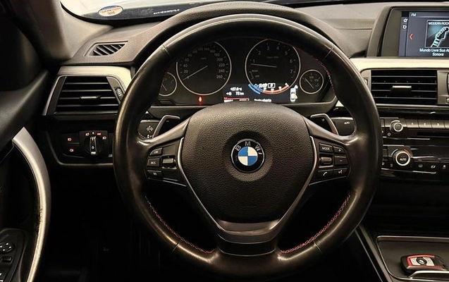 imagem-https://www.socarrao.com.br/sc-vehicle-images-prod/937635/1791565027549-7572272_13_B_f7a23d1e78.jpeg