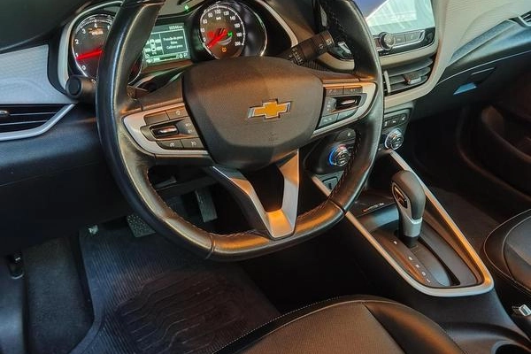 imagem-https://www.socarrao.com.br/sc-vehicle-images-prod/937774/1789129093040-7903213_15_B_062de61a4f.jpeg