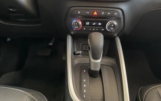 imagem-https://www.socarrao.com.br/sc-vehicle-images-prod/937774/1789129093049-7903213_48_B_a781e685e4.jpeg