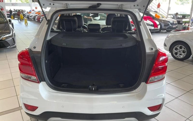 imagem-https://www.socarrao.com.br/sc-vehicle-images-prod/938494/1787663329627-7900161_10_B_e7839ec85c.jpeg
