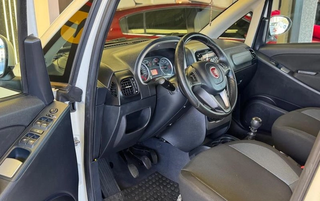 imagem-https://www.socarrao.com.br/sc-vehicle-images-prod/938853/1790252933412-7364620_9_B_2c05ac157b.jpeg