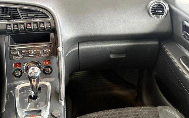 imagem-https://www.socarrao.com.br/sc-vehicle-images-prod/938880/1790252944698-7706440_10_B_1521e1d5ee.jpeg