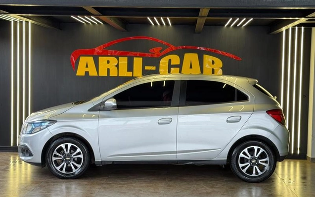 imagem-https://www.socarrao.com.br/sc-vehicle-images-prod/938910/1787151441872-7889925_11_B_fb852b3d90.jpeg
