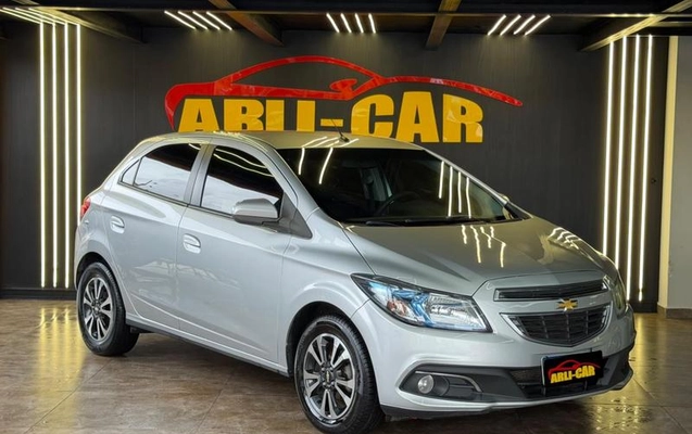 imagem-https://www.socarrao.com.br/sc-vehicle-images-prod/938910/1787151441872-7889925_2_B_e6847d7741.jpeg