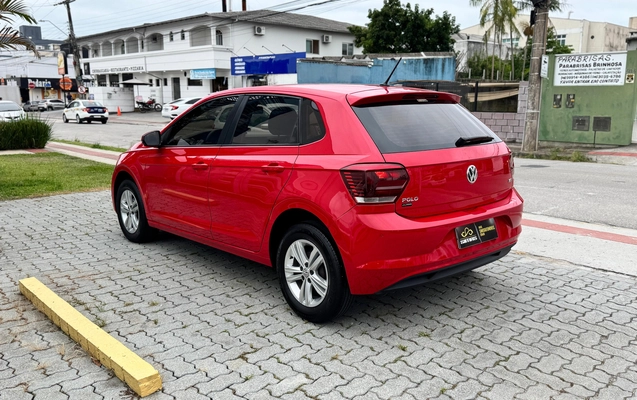 imagem-https://www.socarrao.com.br/sc-vehicle-images-prod/938924/1773771414218-dc6a3997-29c6-4a25-b3bd-143beaac405a.jpg