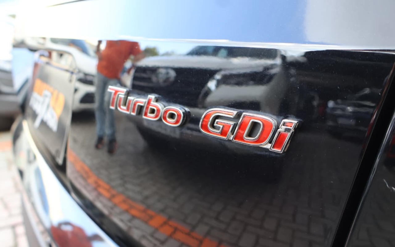 imagem-https://www.socarrao.com.br/sc-vehicle-images-prod/939004/1773772461219-V2hhdHNBcHAgSW1hZ2UgMjAyNi0wMy0xNyBhdCAxNS4yNy40NSAoMSkuanBlZw.jpeg