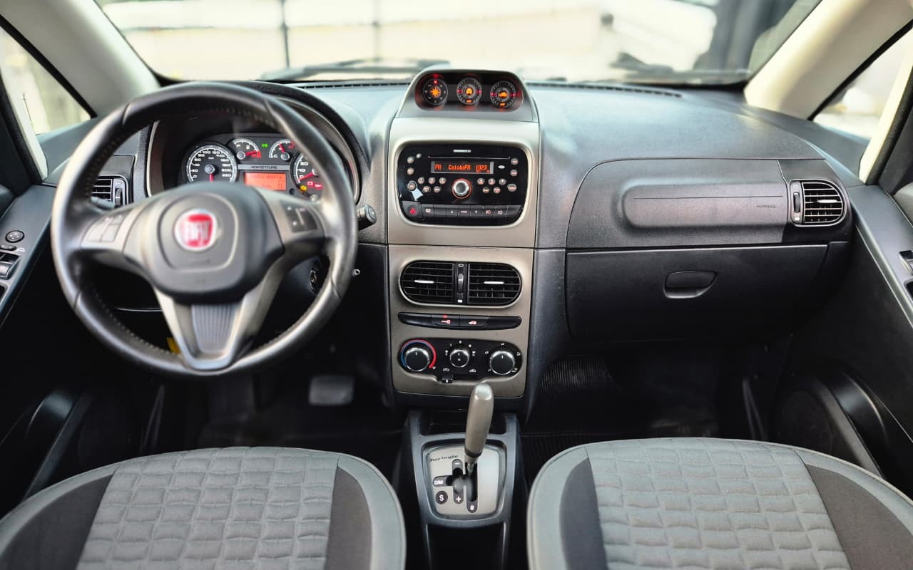 imagem-https://www.socarrao.com.br/sc-vehicle-images-prod/939076/1773773130696-V2hhdHNBcHAgSW1hZ2UgMjAyNi0wMy0xNyBhdCAxNS4zOC4wMC5qcGVn.jpeg