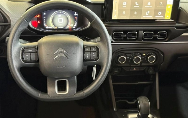 imagem-https://www.socarrao.com.br/sc-vehicle-images-prod/939123/1781124926936-7762016_14_B_017648e631.jpeg