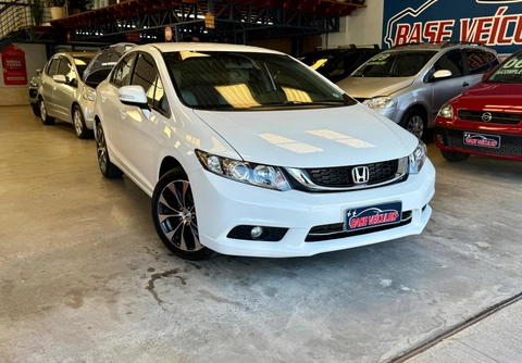 Honda Civic 2015 Branco — foto 1 de 3