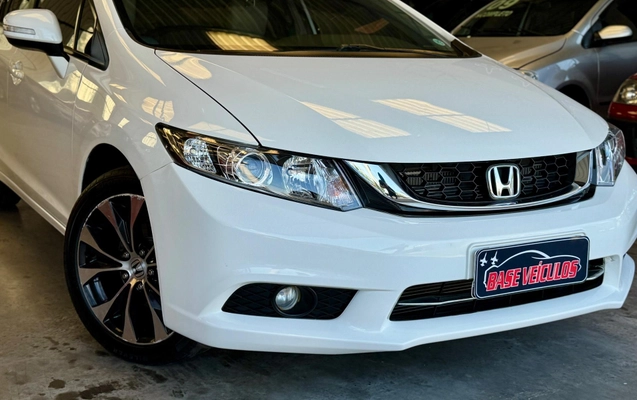 imagem-https://www.socarrao.com.br/sc-vehicle-images-prod/939316/1789159414739-38b1cdb40d1e4f29a48964d0b4b72731_1773680190112.jpeg