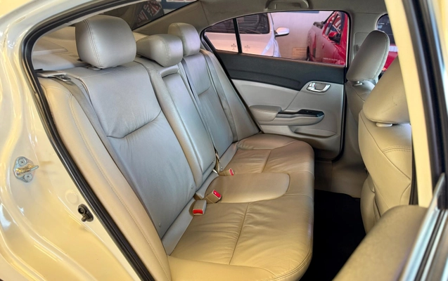 imagem-https://www.socarrao.com.br/sc-vehicle-images-prod/939316/1789159414753-fed8adfbb2b34de99dbafc17b7f764fe_1773680197874.jpeg