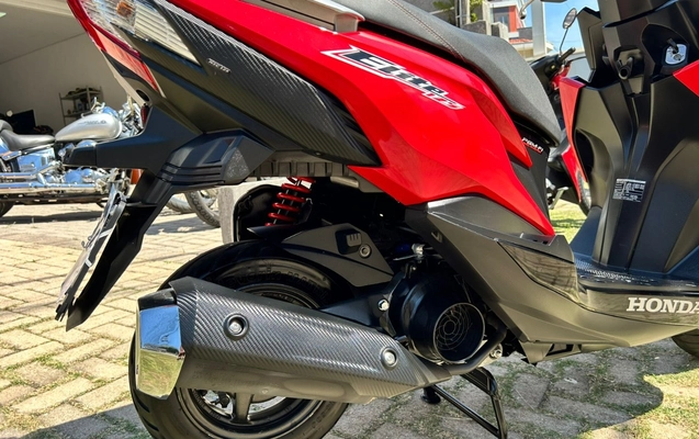 imagem-https://www.socarrao.com.br/sc-vehicle-images-prod/939407/1773777497041-V2hhdHNBcHAgSW1hZ2UgMjAyNi0wMy0xNyBhdCAxMy4xOS40NyAoMSkuanBlZw.jpeg