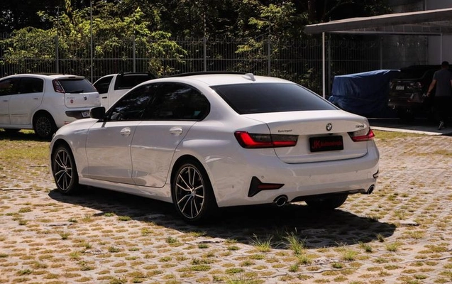 imagem-https://www.socarrao.com.br/sc-vehicle-images-prod/939501/1785783885037-7904813_18_B_94f6588d66.jpeg