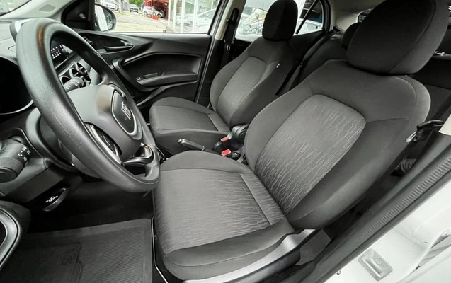 imagem-https://www.socarrao.com.br/sc-vehicle-images-prod/9396/1787596212165-7437107_6_B_b29a864f21.jpeg