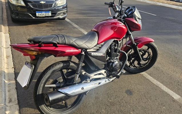 imagem-https://www.socarrao.com.br/sc-vehicle-images-prod/939765/1785259118247-LmgWCEKtXSwFC4oEhKTqAHjJx5vdF4fv.jpg