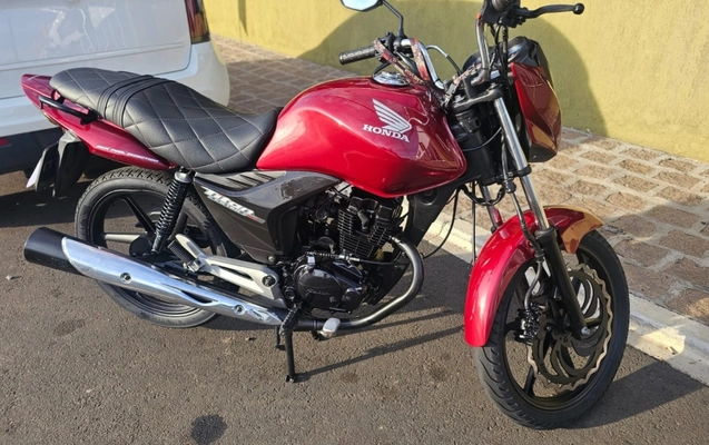 imagem-https://www.socarrao.com.br/sc-vehicle-images-prod/939765/1785259118259-8mg73Mm7U5s4ONyXOMJ2CooYN5ZZyYNM.jpg