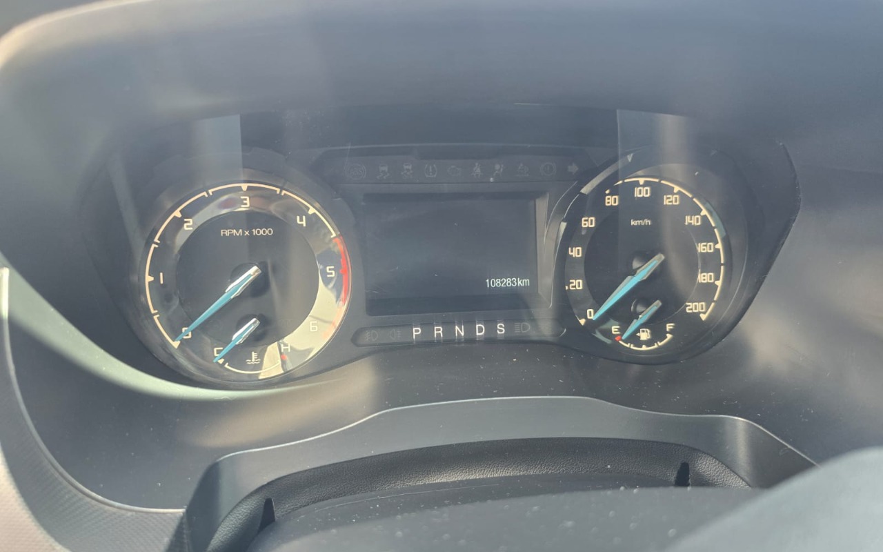 imagem-https://www.socarrao.com.br/sc-vehicle-images-prod/940040/1773789367184-V2hhdHNBcHAgSW1hZ2UgMjAyNi0wMy0xNyBhdCAxOS41My41NiAoMSkuanBlZw.jpeg