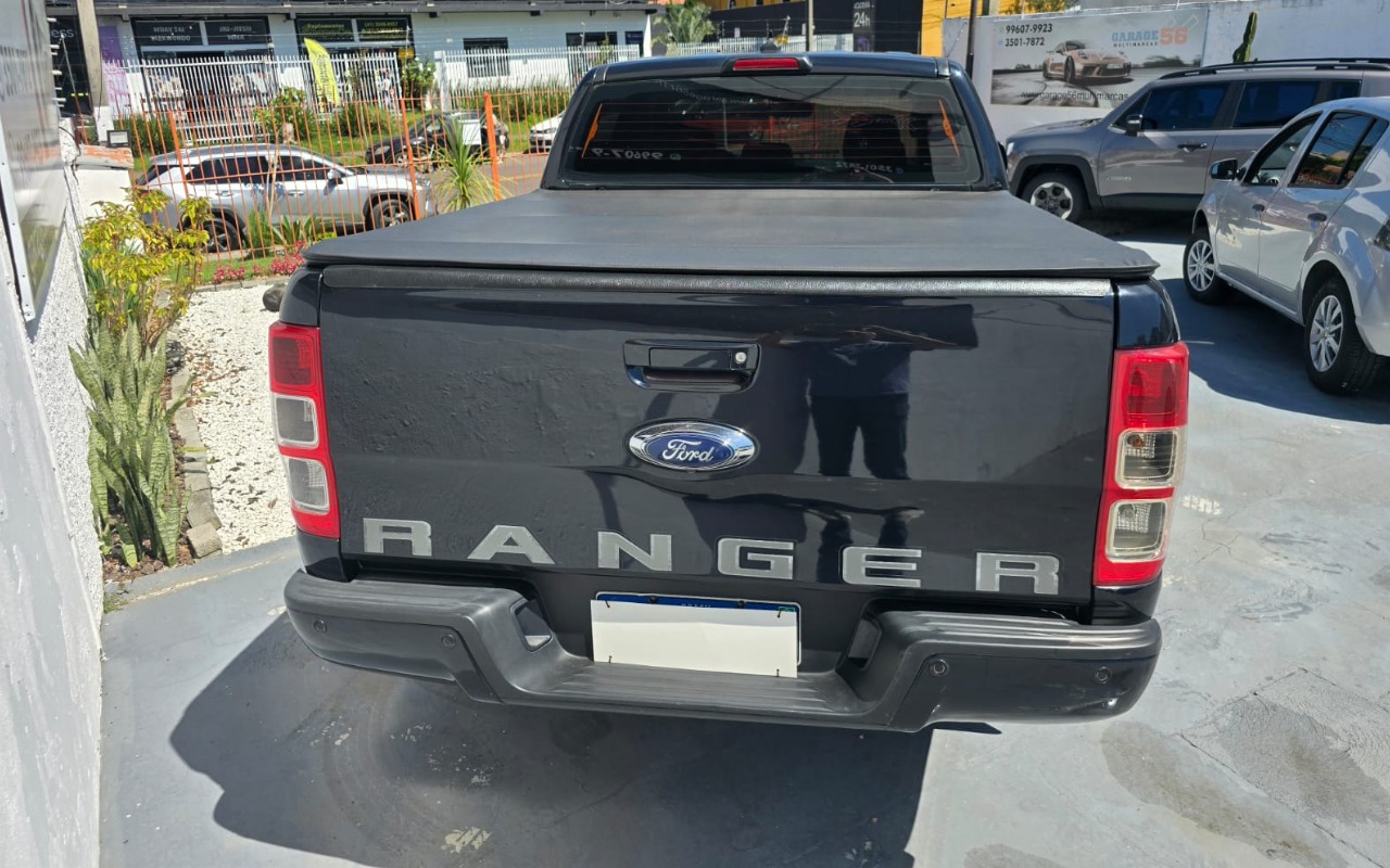 imagem-https://www.socarrao.com.br/sc-vehicle-images-prod/940040/1773789367937-V2hhdHNBcHAgSW1hZ2UgMjAyNi0wMy0xNyBhdCAxOS41My41NCAoMSkuanBlZw.jpeg