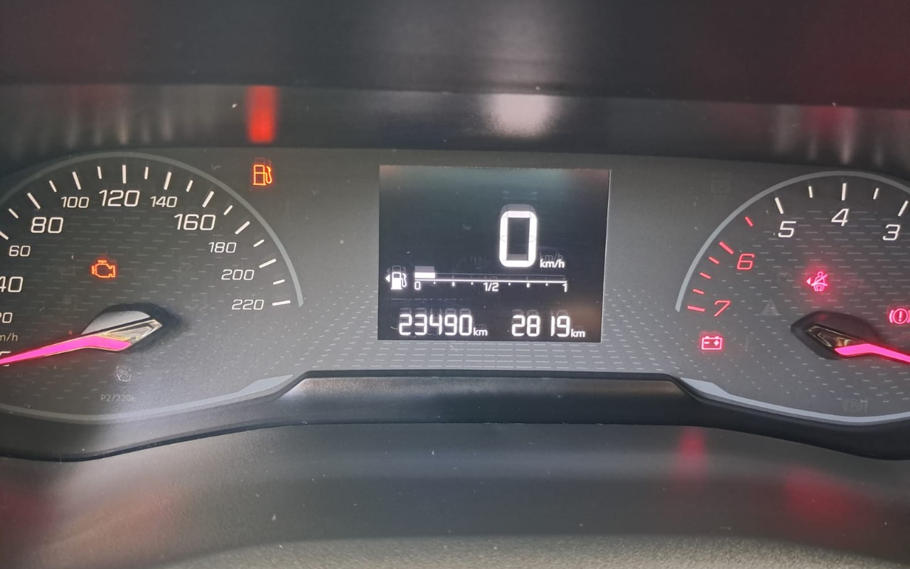 imagem-https://www.socarrao.com.br/sc-vehicle-images-prod/940056/1773791233907-V2hhdHNBcHAgSW1hZ2UgMjAyNi0wMy0xNyBhdCAxOS41Mi4yMSAoNSkuanBlZw.jpeg