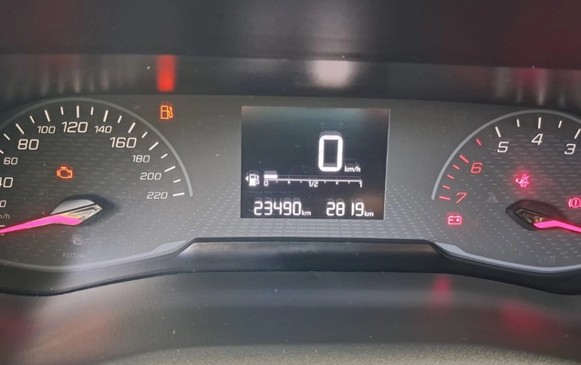 imagem-https://www.socarrao.com.br/sc-vehicle-images-prod/940056/1773791233907-V2hhdHNBcHAgSW1hZ2UgMjAyNi0wMy0xNyBhdCAxOS41Mi4yMSAoNSkuanBlZw.jpeg