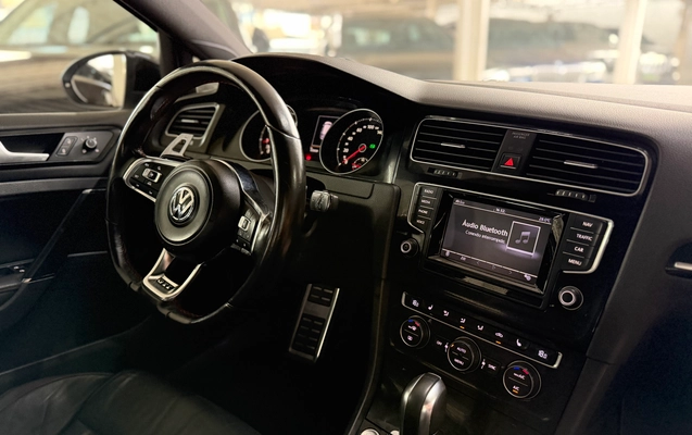 imagem-https://www.socarrao.com.br/sc-vehicle-images-prod/940234/1783020750352-cd197c1e-5d16-4c72-b037-751297f93a51.jpg