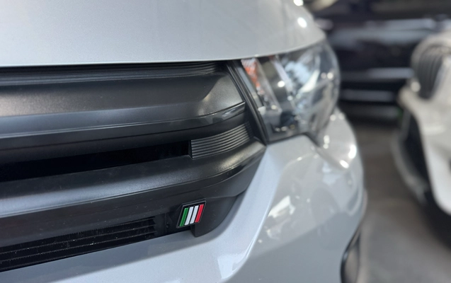 imagem-https://www.socarrao.com.br/sc-vehicle-images-prod/940277/1773798633098-1028a099-ef01-48b0-891d-25a8efd93237.jpg
