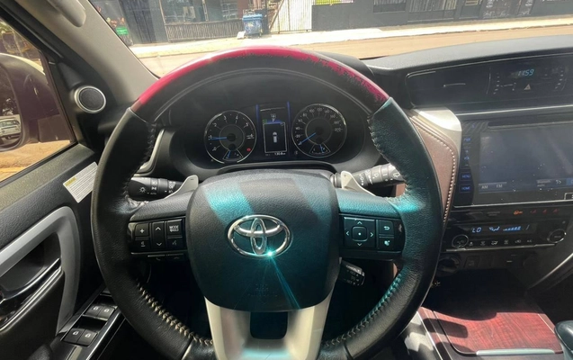 imagem-https://www.socarrao.com.br/sc-vehicle-images-prod/941163/1782140418464-a4e3528a835d4a81bc279d4e93146a55_1773838081410.jpeg