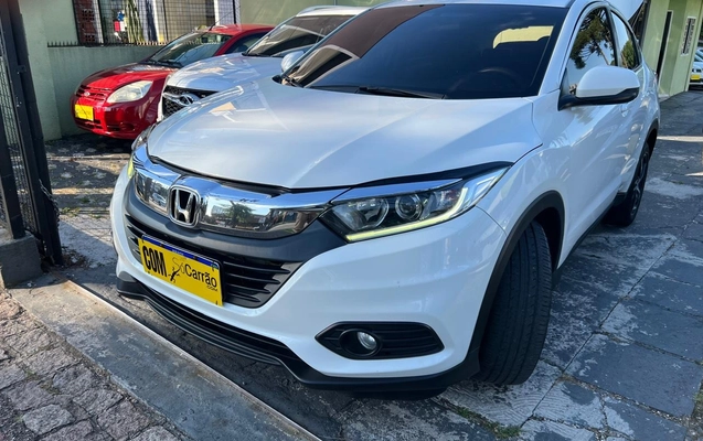 imagem-https://www.socarrao.com.br/sc-vehicle-images-prod/941422/1773842236650-V2hhdHNBcHAgSW1hZ2UgMjAyNi0wMy0xNyBhdCAyMC41MS40NyAoMSkuanBlZw.jpeg