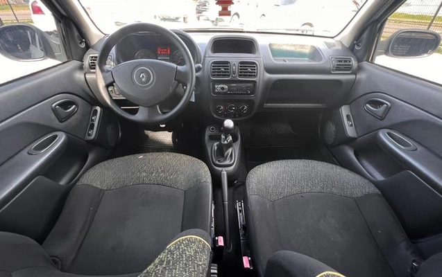 imagem-https://www.socarrao.com.br/sc-vehicle-images-prod/941650/1789577336035-7808873_8_B_479529b44f.jpeg
