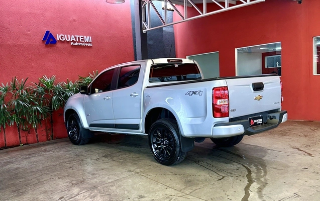 imagem-https://www.socarrao.com.br/sc-vehicle-images-prod/941695/1773846718781-21_041919.jpg