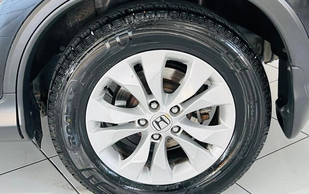 imagem-https://www.socarrao.com.br/sc-vehicle-images-prod/941940/1784906695510-7906673_17_B_512b874942.jpeg