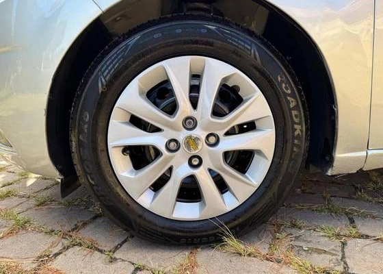 imagem-https://www.socarrao.com.br/sc-vehicle-images-prod/941958/1776166162805-chevrolet-onix-1.0-flex-lt-manual-wmimagem10113884038.jpg