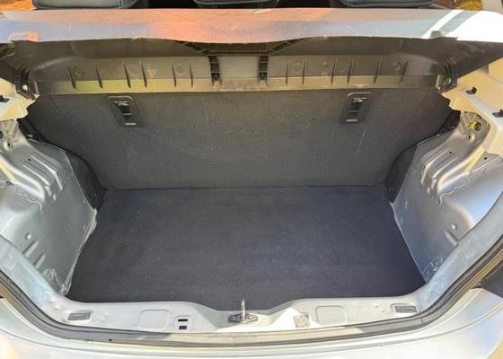 imagem-https://www.socarrao.com.br/sc-vehicle-images-prod/941958/1776166162806-chevrolet-onix-1.0-flex-lt-manual-wmimagem10113958686.jpg