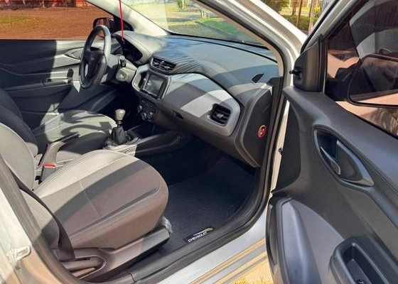 imagem-https://www.socarrao.com.br/sc-vehicle-images-prod/941958/1776166162812-chevrolet-onix-1.0-flex-lt-manual-wmimagem10114264218.jpg