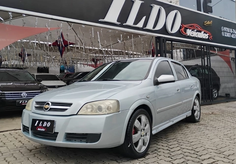 Chevrolet Astra 2008 Prata — foto 1 de 3