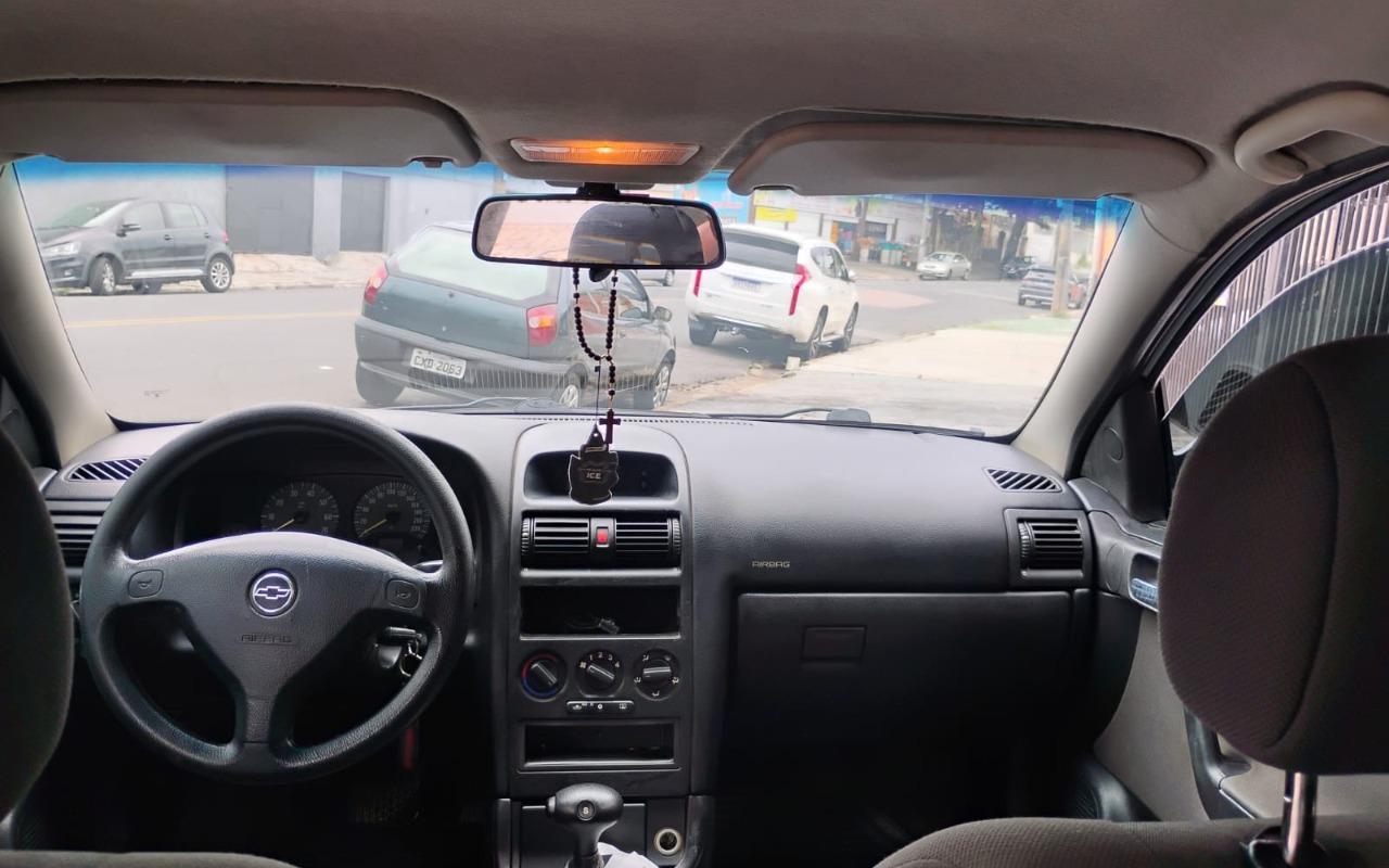 imagem-https://www.socarrao.com.br/sc-vehicle-images-prod/941972/1773853084579-OS5qcGVn.jpeg